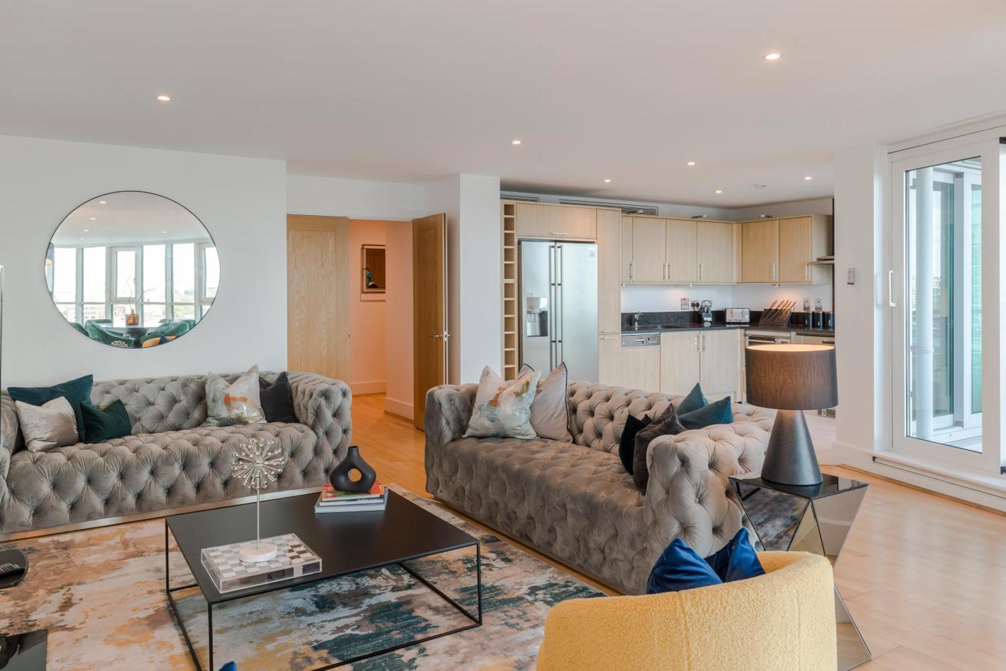 Best Thames View In Town! Large Luxxe Nomad Design Family Home لندن المظهر الخارجي الصورة