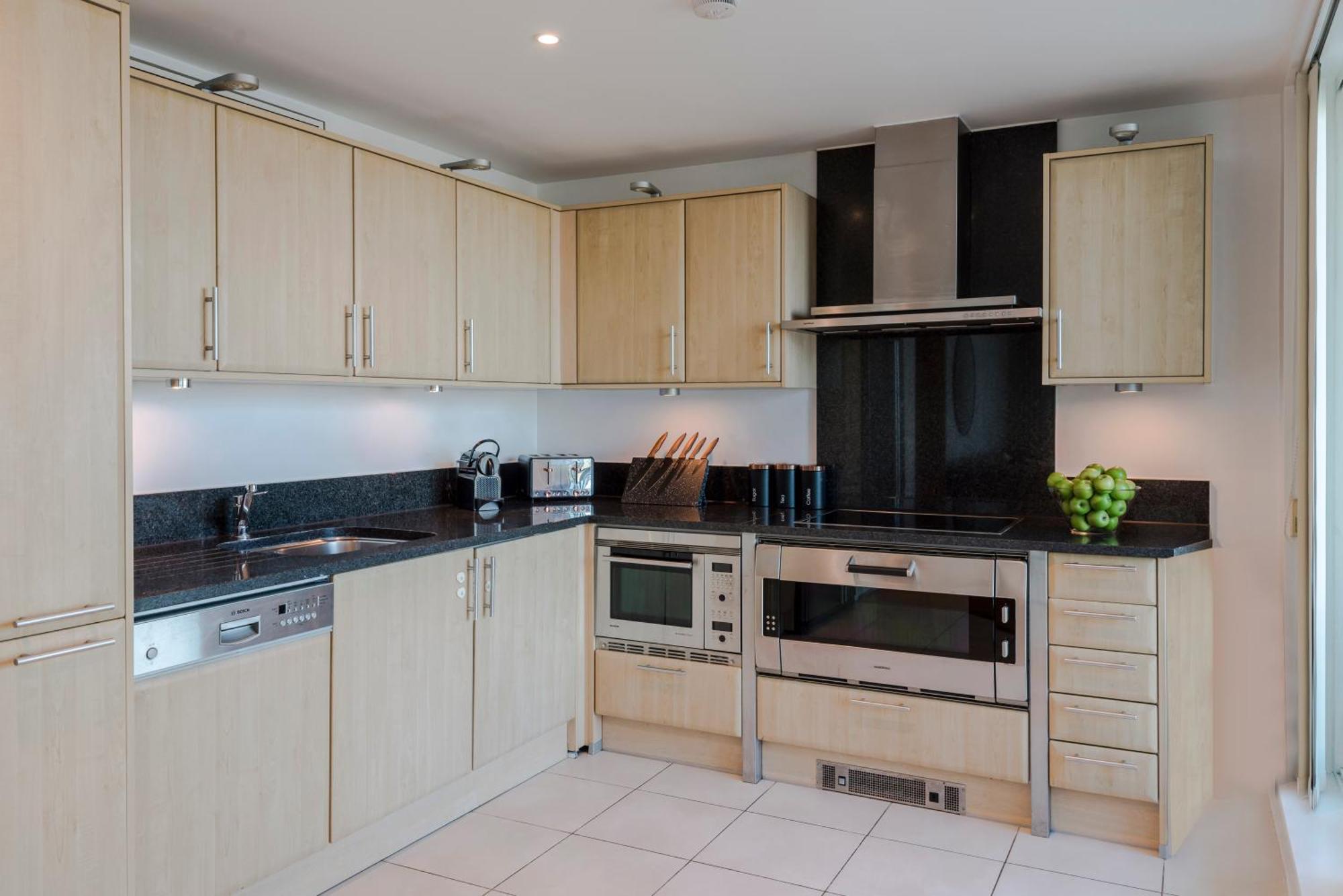 Best Thames View In Town! Large Luxxe Nomad Design Family Home لندن المظهر الخارجي الصورة