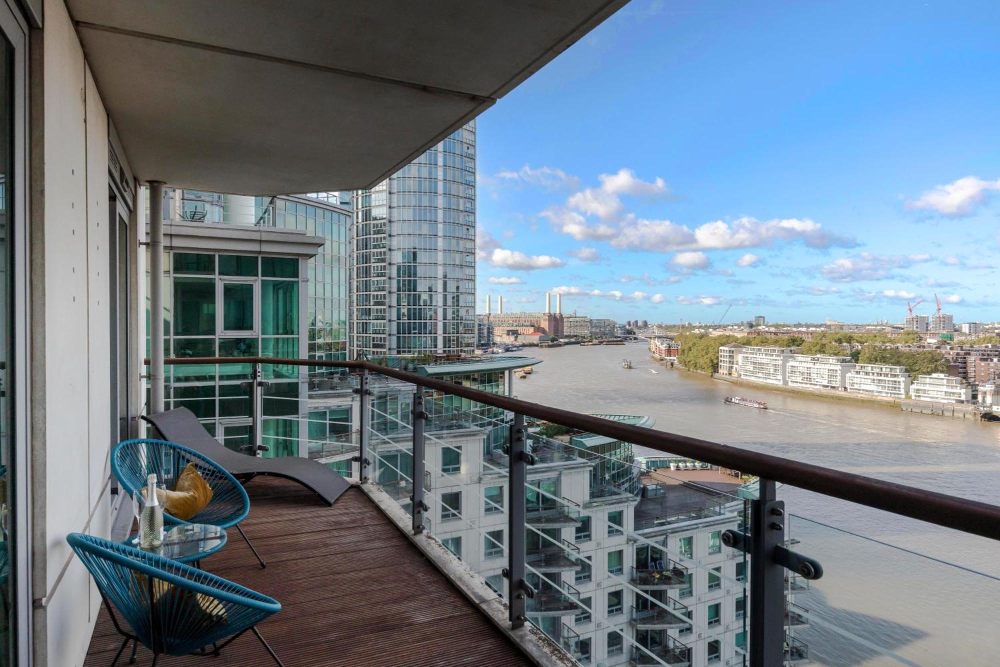 Best Thames View In Town! Large Luxxe Nomad Design Family Home لندن الغرفة الصورة