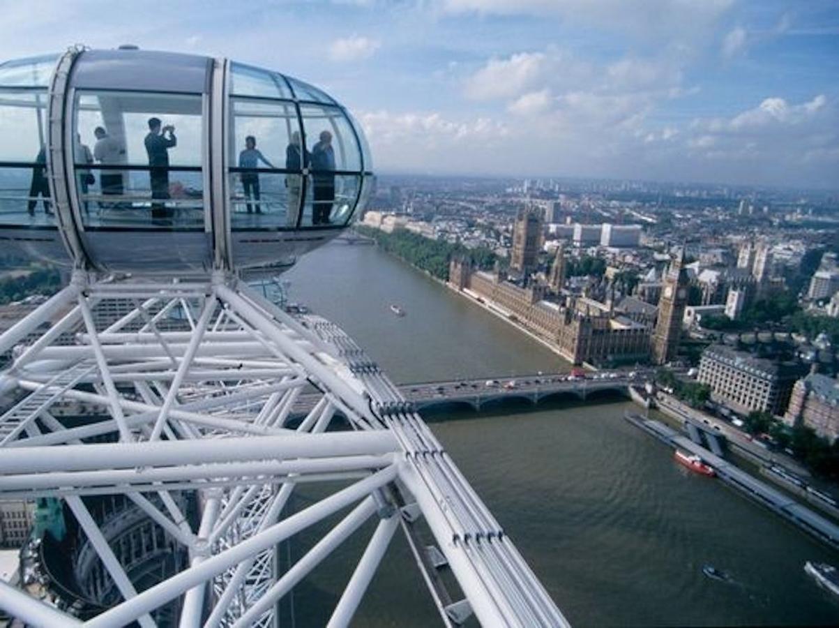 Best Thames View In Town! Large Luxxe Nomad Design Family Home لندن المظهر الخارجي الصورة